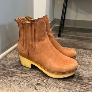 Frye clog booties size 6.5